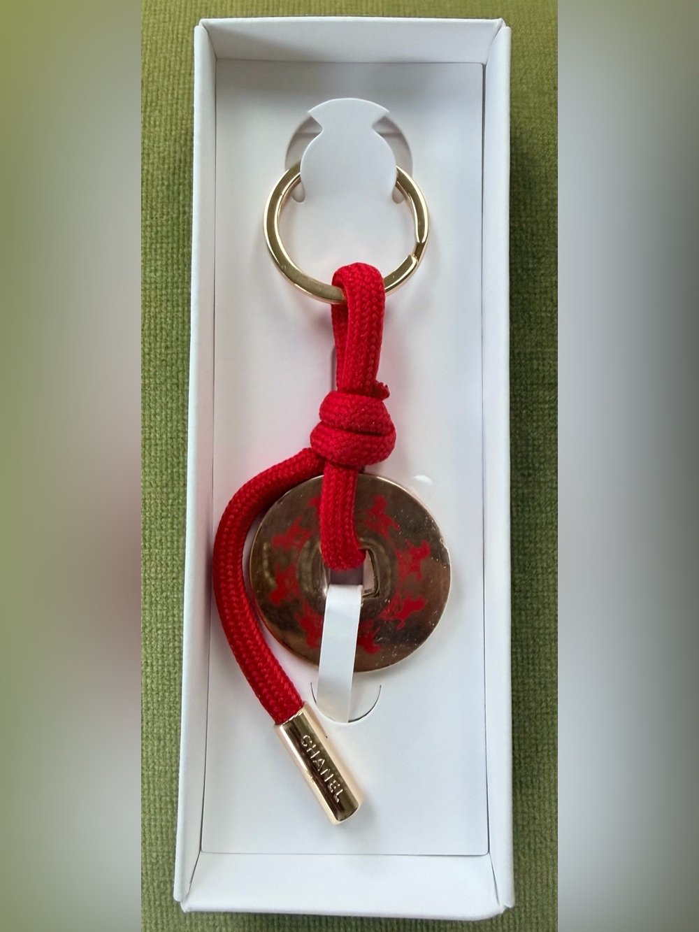 *PRICE FIRM Chanel BEAUTE Lunar NY, ‘Year of the Horse’ Keychain w Horses Charm